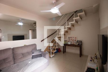 Casa à venda com 162m², 5 quartos e 2 vagas Casa à venda com 162m², 5 quartos e 2 vagasCasa 2