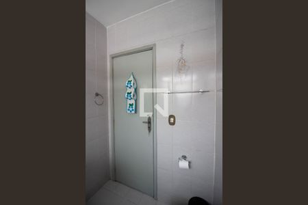 Casa à venda com 162m², 5 quartos e 2 vagas Casa à venda com 162m², 5 quartos e 2 vagasBanheiro 2