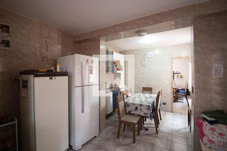 Casa à venda com 162m², 5 quartos e 2 vagas Casa à venda com 162m², 5 quartos e 2 vagasCozinha