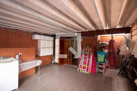 Casa à venda com 162m², 5 quartos e 2 vagas Casa à venda com 162m², 5 quartos e 2 vagasÁrea de Serviço