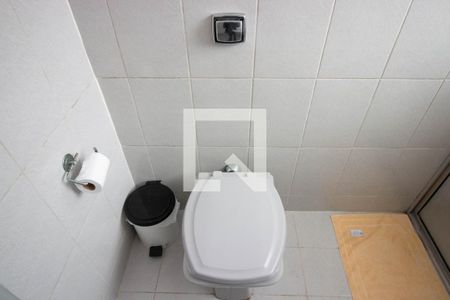 Casa à venda com 162m², 5 quartos e 2 vagas Casa à venda com 162m², 5 quartos e 2 vagasBanheiro 2