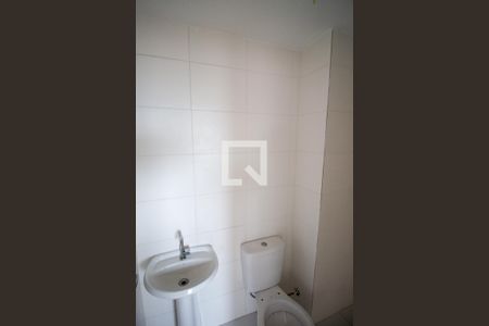 Apartamento para alugar com 33m², 2 quartos e sem vaga Apartamento para alugar com 33m², 2 quartos e sem vagaBanheiro