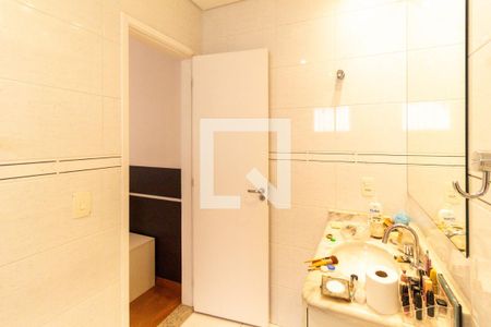 Casa à venda com 200m², 3 quartos e 2 vagasBanheiro do quarto 3