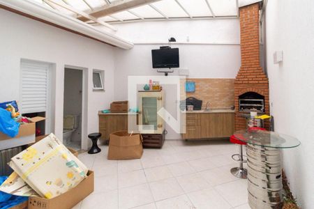 Casa à venda com 200m², 3 quartos e 2 vagasQuintal