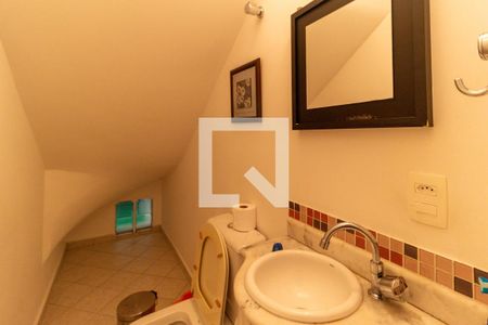 Casa à venda com 200m², 3 quartos e 2 vagasLavabo