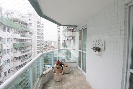 Varanda de apartamento para alugar com 3 quartos, 107m² em Jardim Olavo Bilac, Duque de Caxias