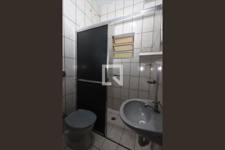 Casa para alugar com 100m², 2 quartos e sem vagaBanheiro da Suíte
