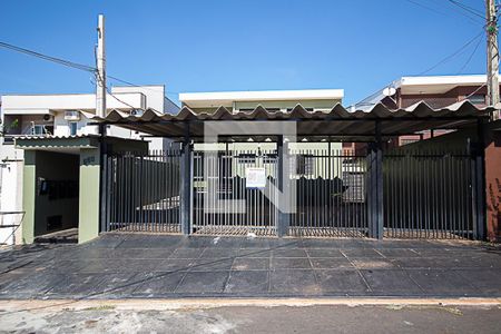 Apartamento para alugar com 70m², 2 quartos e 1 vaga Apartamento para alugar com 70m², 2 quartos e 1 vagaFachada