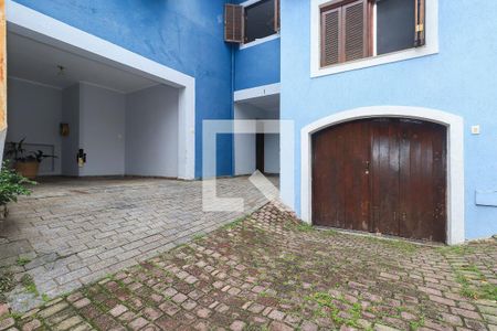Casa à venda com 300m², 4 quartos e 2 vagas Casa à venda com 300m², 4 quartos e 2 vagasGaragem