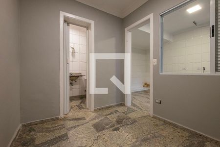 Casa para alugar com 300m², 5 quartos e 2 vagas Casa para alugar com 300m², 5 quartos e 2 vagasÁrea de Serviço - Quarto