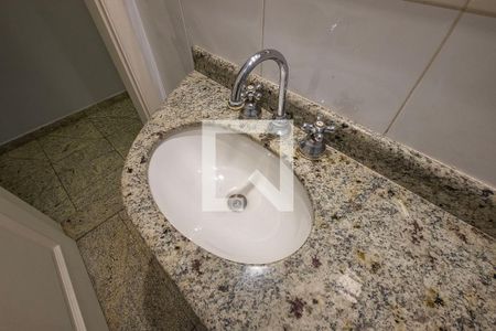 Casa para alugar com 300m², 5 quartos e 2 vagas Casa para alugar com 300m², 5 quartos e 2 vagasBanheiro