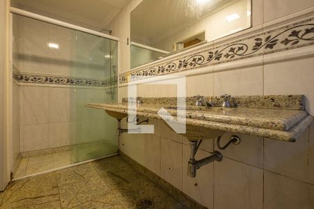 Suíte 1 - Banheiro de casa à venda com 5 quartos, 300m² em Jardim Paulistano, São Paulo