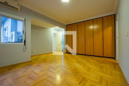 Suíte 1 de casa para alugar com 5 quartos, 300m² em Jardim Paulistano, São Paulo