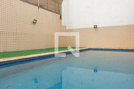 Apartamento à venda com 310m², 3 quartos e 3 vagas Apartamento à venda com 310m², 3 quartos e 3 vagasÁrea comum - Piscina