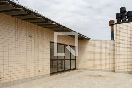 Apartamento à venda com 310m², 3 quartos e 3 vagas Apartamento à venda com 310m², 3 quartos e 3 vagasTerraço