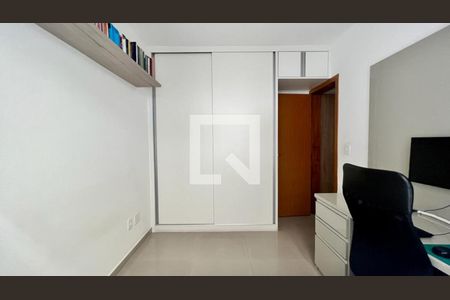 Apartamento à venda com 150m², 3 quartos e 1 vaga Apartamento à venda com 150m², 3 quartos e 1 vagaQuarto 2