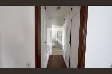 Apartamento à venda com 181m², 3 quartos e 2 vagasCloset da suíte