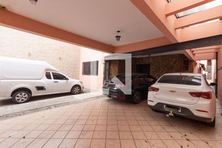 Casa à venda com 384m², 4 quartos e 7 vagas Casa à venda com 384m², 4 quartos e 7 vagasGaragem