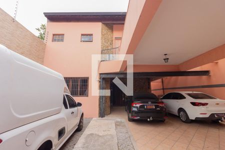 Casa à venda com 384m², 4 quartos e 7 vagas Casa à venda com 384m², 4 quartos e 7 vagasGaragem