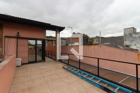 Casa à venda com 384m², 4 quartos e 7 vagas Casa à venda com 384m², 4 quartos e 7 vagasvaranda