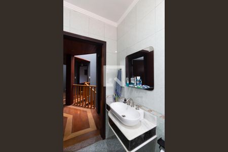 Casa à venda com 384m², 4 quartos e 7 vagas Casa à venda com 384m², 4 quartos e 7 vagasBanheiro