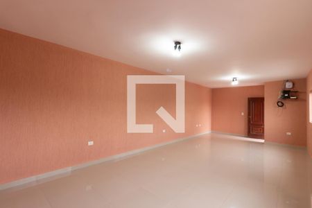 Casa à venda com 384m², 4 quartos e 7 vagas Casa à venda com 384m², 4 quartos e 7 vagasSalão de Festas