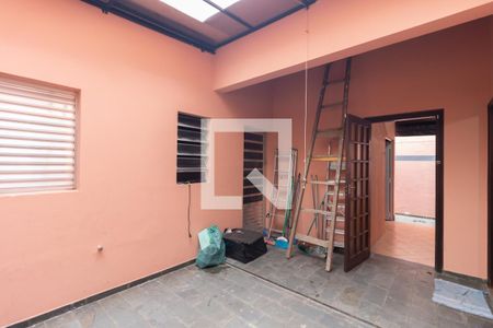 Casa à venda com 384m², 4 quartos e 7 vagas Casa à venda com 384m², 4 quartos e 7 vagasÁrea de Serviço