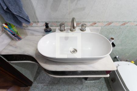 Casa à venda com 384m², 4 quartos e 7 vagas Casa à venda com 384m², 4 quartos e 7 vagasBanheiro