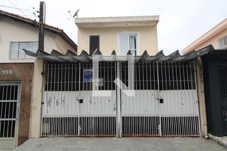 Casa à venda com 178m², 4 quartos e 2 vagasFachada