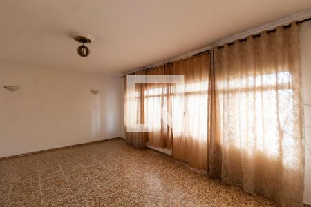 Sala de casa à venda com 2 quartos, 200m² em Vila Santo Henrique, São Paulo