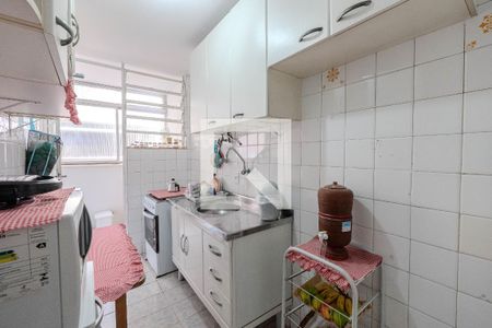 Apartamento para alugar com 55m², 2 quartos e sem vagaCozinha e Área de Serviço