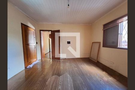 Casa à venda com 3 quartos, 217m² em Petrópolis, Porto Alegre