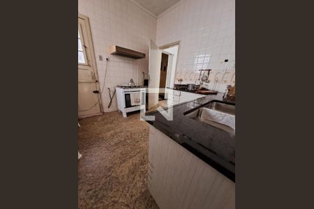 Casa à venda com 3 quartos, 217m² em Petrópolis, Porto Alegre