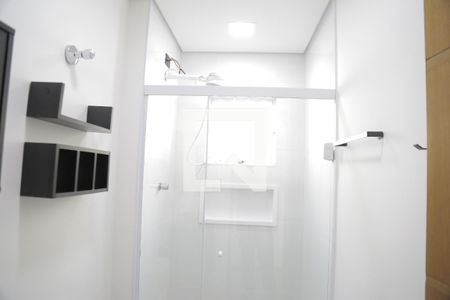 Banheiro de apartamento para alugar com 1 quarto, 40m² em Jardim Centenario, São Paulo