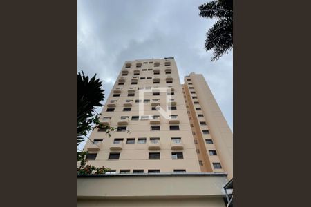 Apartamento para alugar com 57m², 2 quartos e 1 vaga Apartamento para alugar com 57m², 2 quartos e 1 vagaFachada