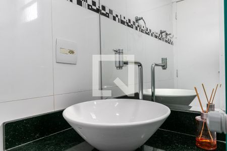 Apartamento à venda com 50m², 2 quartos e 1 vaga Apartamento à venda com 50m², 2 quartos e 1 vagaBanheiro