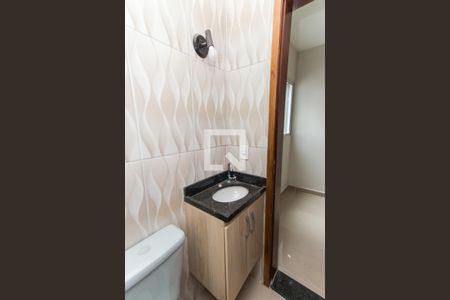 Banheiro de apartamento para alugar com 1 quarto, 38m² em Jardim Japao, São Paulo