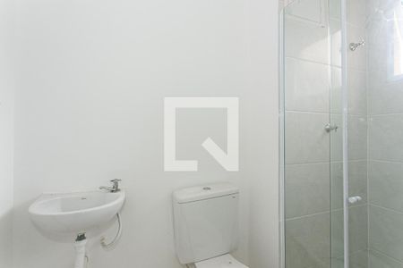 Banheiro de kitnet/studio para alugar com 1 quarto, 36m² em Vila Granada, São Paulo