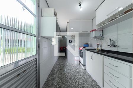 Casa à venda com 58m², 2 quartos e 2 vagasCozinha