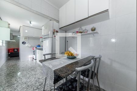 Casa à venda com 58m², 2 quartos e 2 vagasCozinha