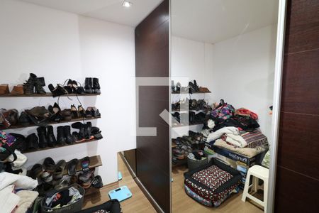 Casa para alugar com 350m², 2 quartos e 2 vagasCloset