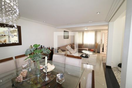 Sala de casa para alugar com 2 quartos, 350m² em Parque Edu Chaves, São Paulo