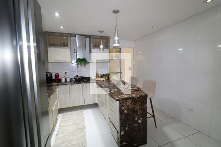 Casa para alugar com 350m², 2 quartos e 2 vagasCozinha