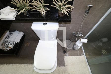 Casa para alugar com 350m², 2 quartos e 2 vagasBanheiro da Suíte 1