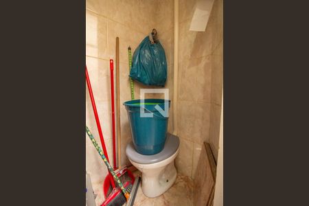 Apartamento para alugar com 143m², 4 quartos e sem vagaBanheiro de Serviço