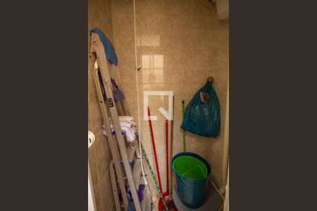 Apartamento para alugar com 143m², 4 quartos e sem vagaBanheiro de Serviço