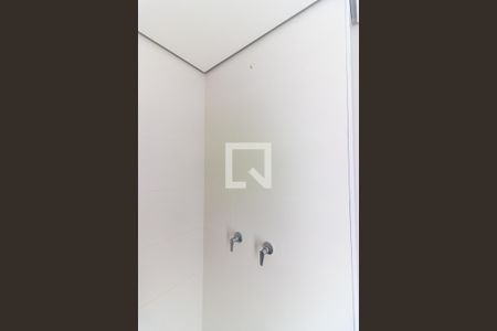 Apartamento para alugar com 106m², 2 quartos e 1 vaga Apartamento para alugar com 106m², 2 quartos e 1 vagaBanheiro da Suíte 1