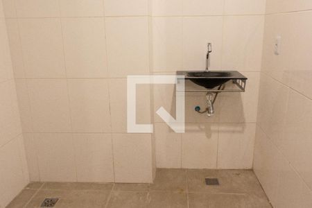 Banheiro  de kitnet/studio para alugar com 1 quarto, 20m² em Vila Indiana, São Paulo