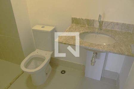 Apartamento para alugar com 100m², 3 quartos e 2 vagasBanheiro do Quarto 1