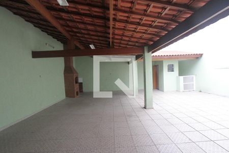 Casa à venda com 160m², 3 quartos e 8 vagasQuintal